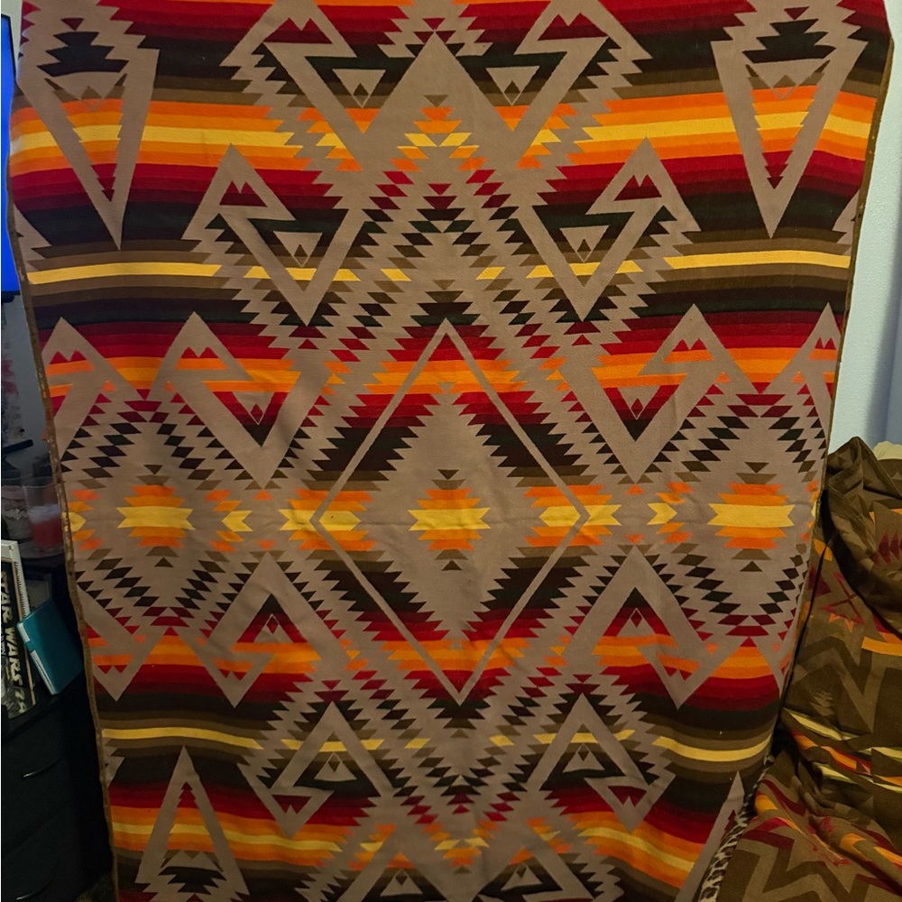 Pendleton  Native American Geometric Patterned Blanket in Multicolor